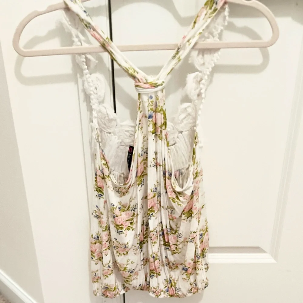 3/$19 Body Central vintage Floral Racerback Tank top camisole blouse